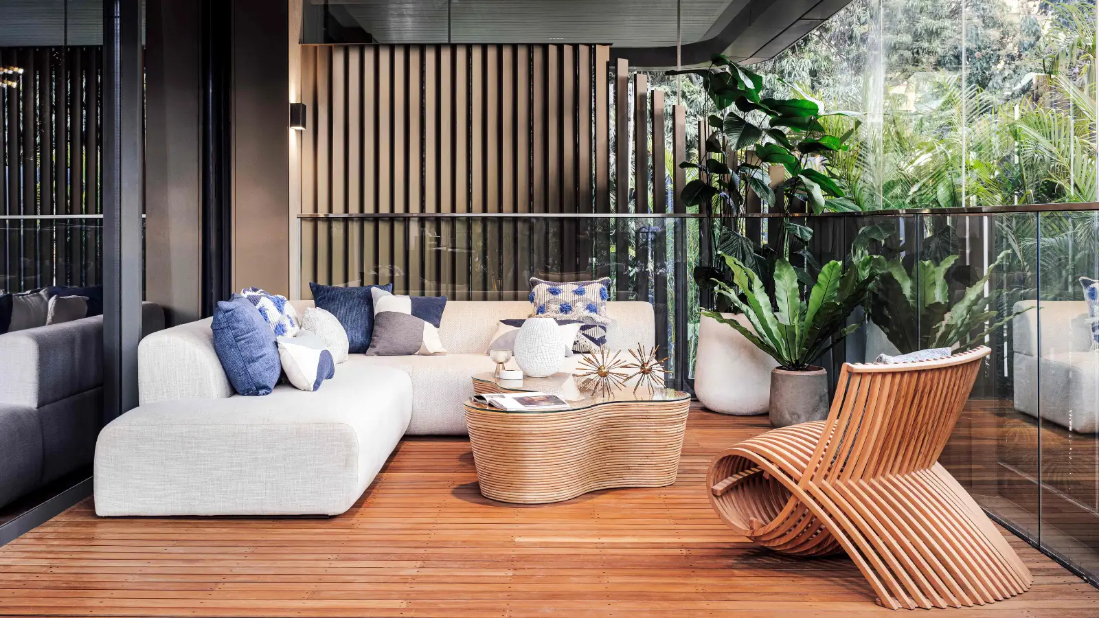MAIA Mansions banner